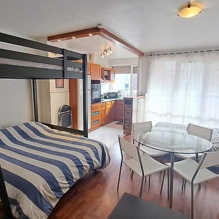 Studio Cosy 33 M² Limite Lyon. Parking Privatif. Bron Εξωτερικό φωτογραφία