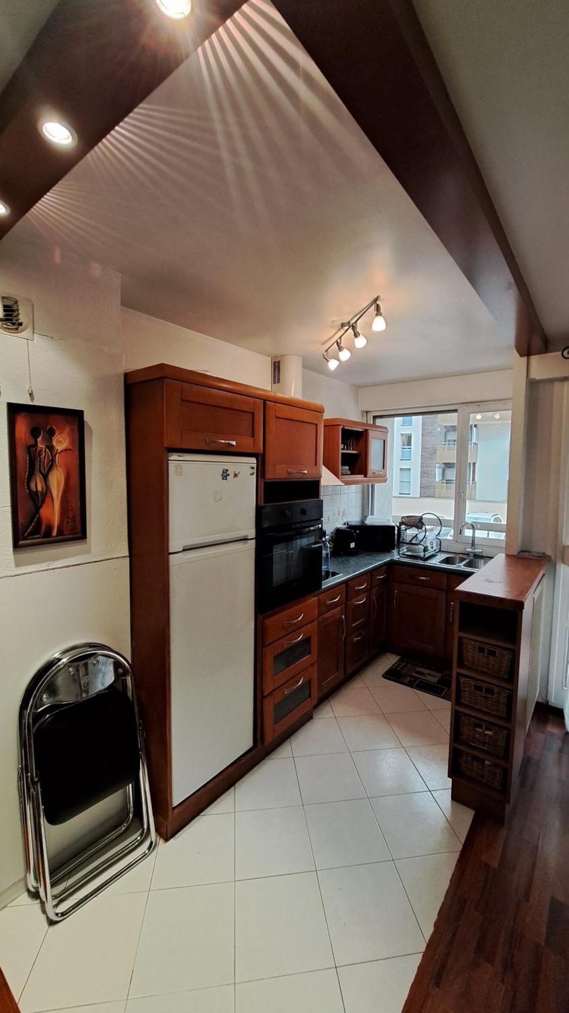 Studio Cosy 33 M² Limite Lyon. Parking Privatif. Bron Εξωτερικό φωτογραφία