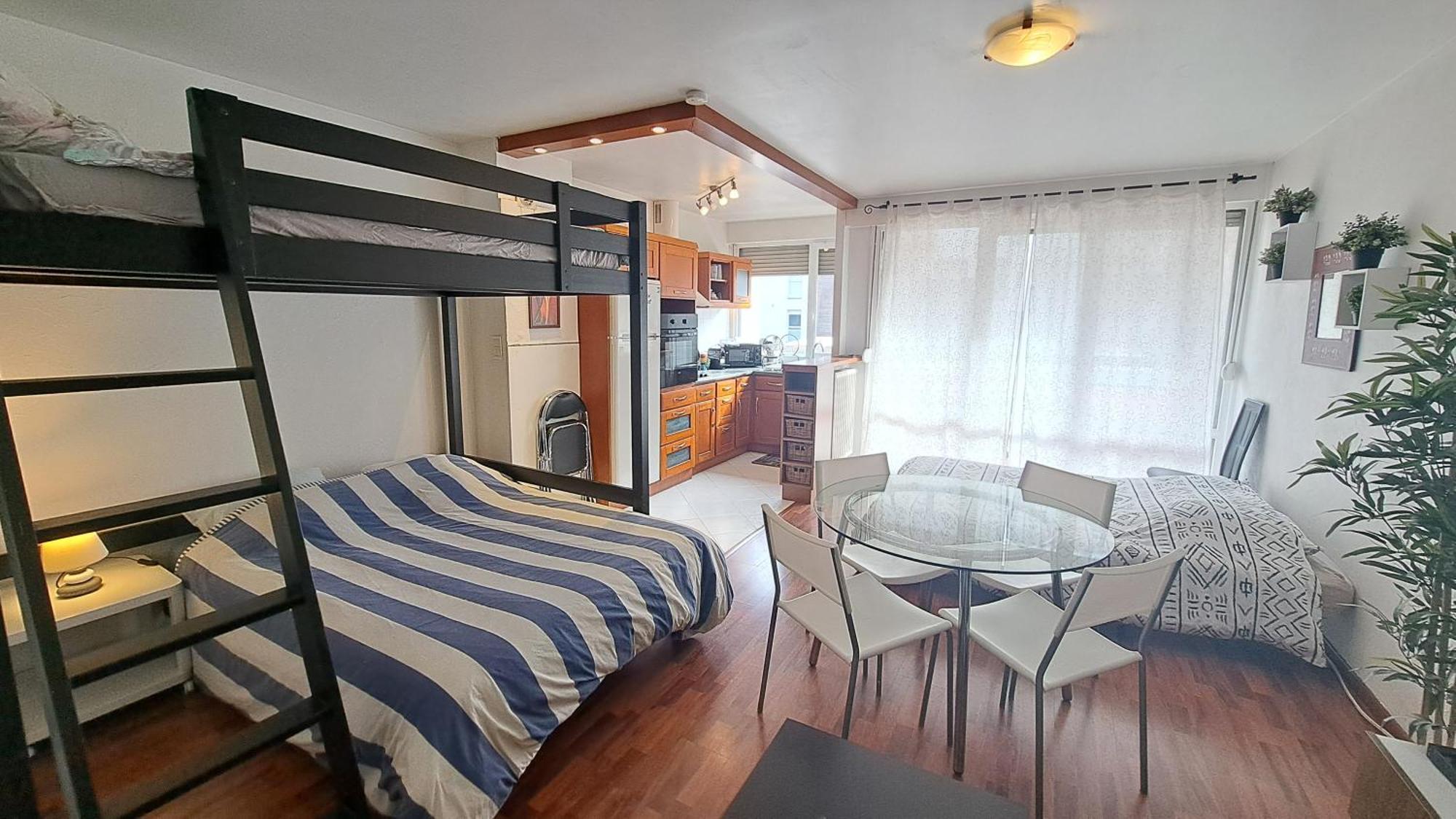 Studio Cosy 33 M² Limite Lyon. Parking Privatif. Bron Εξωτερικό φωτογραφία