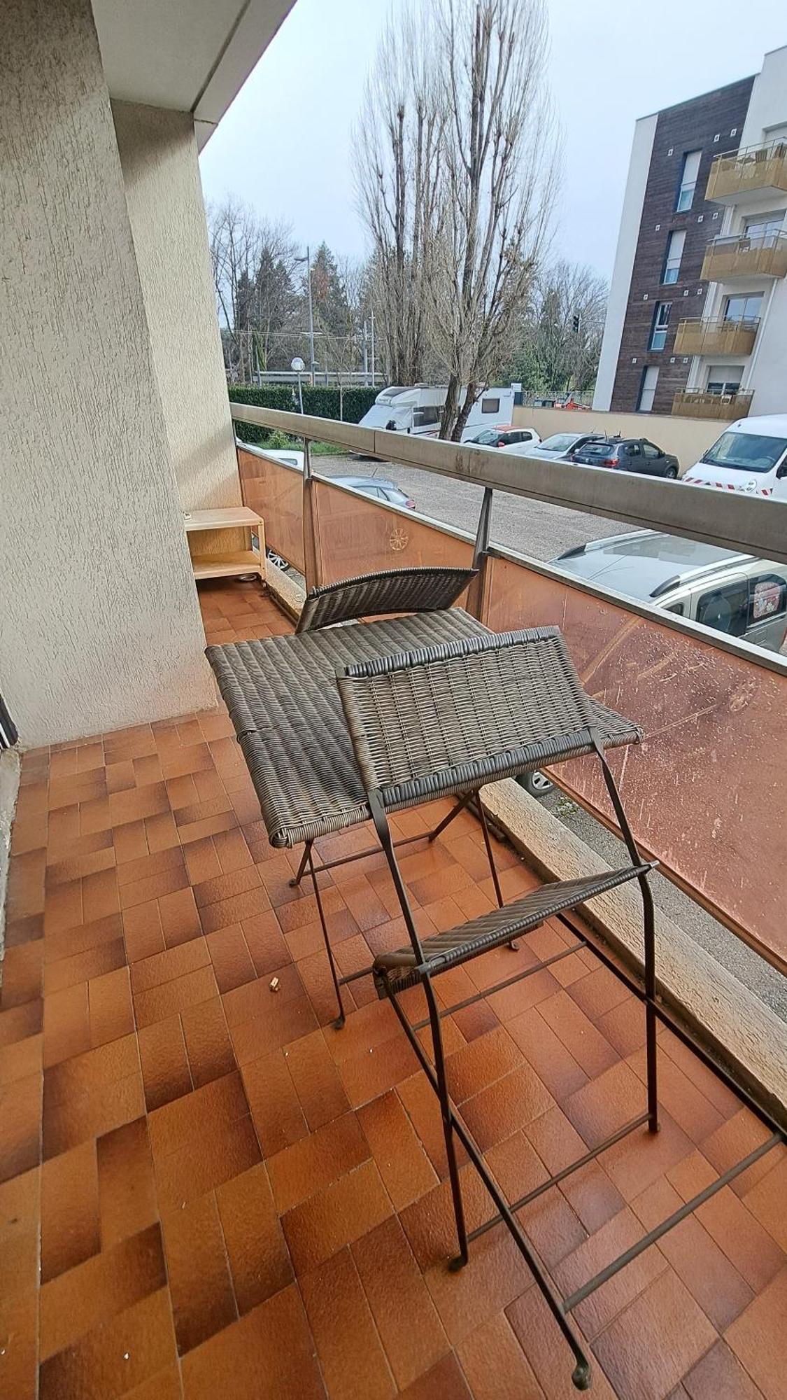 Studio Cosy 33 M² Limite Lyon. Parking Privatif. Bron Εξωτερικό φωτογραφία